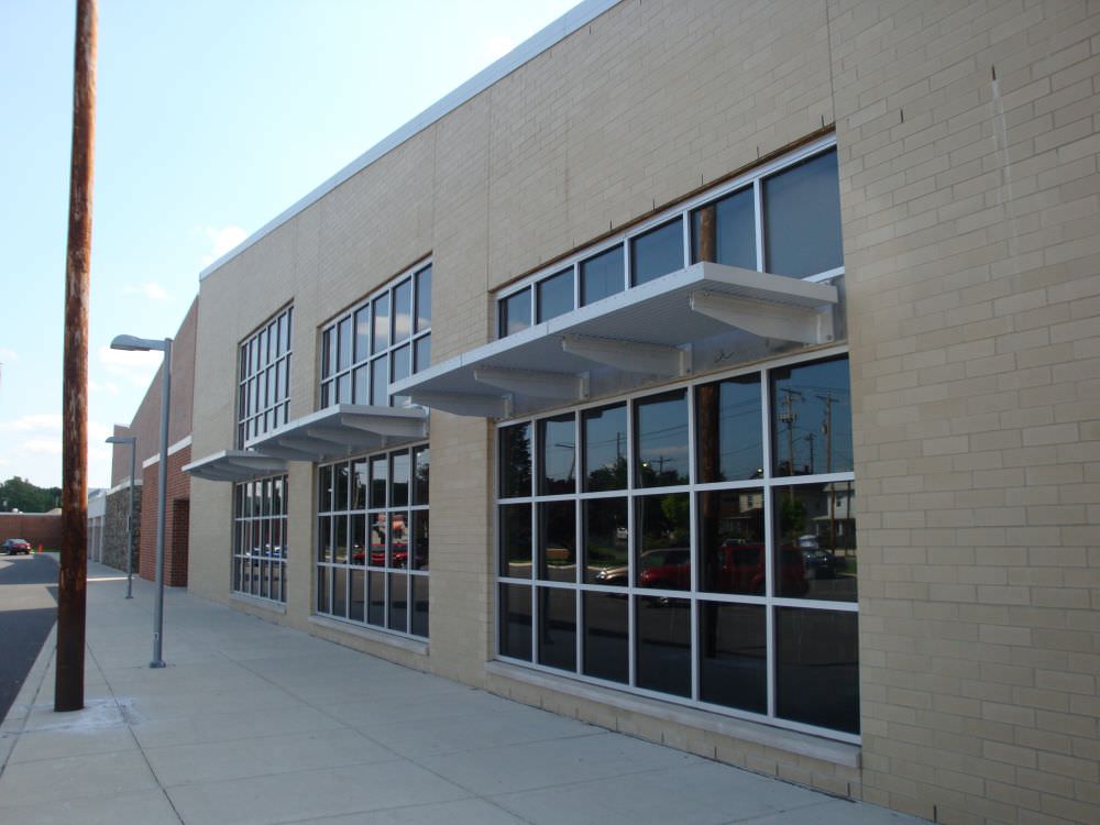 104 Sunshade @ East Stroudsburg HS in Pa.041609 021
